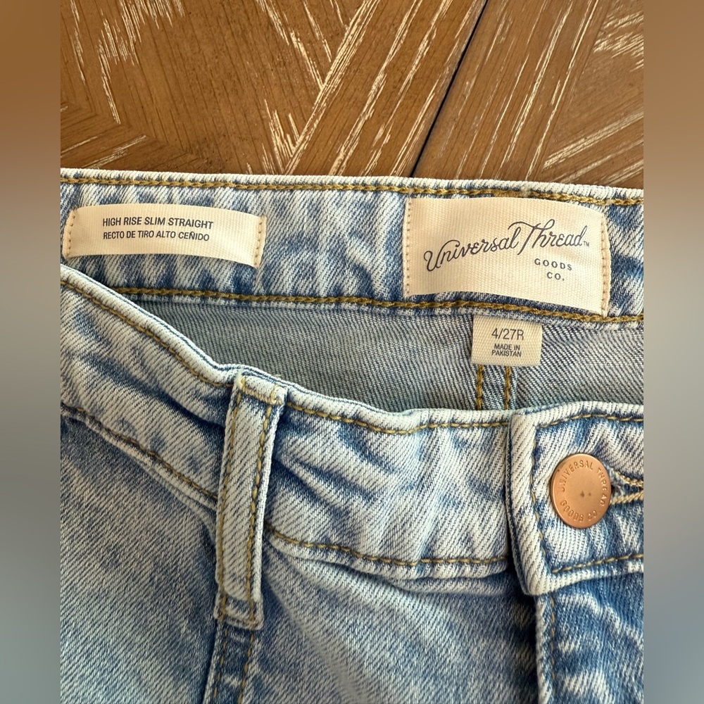 Universal Thread NWT jeans high waisted straight vintage stretch - Picture 3 of 8
